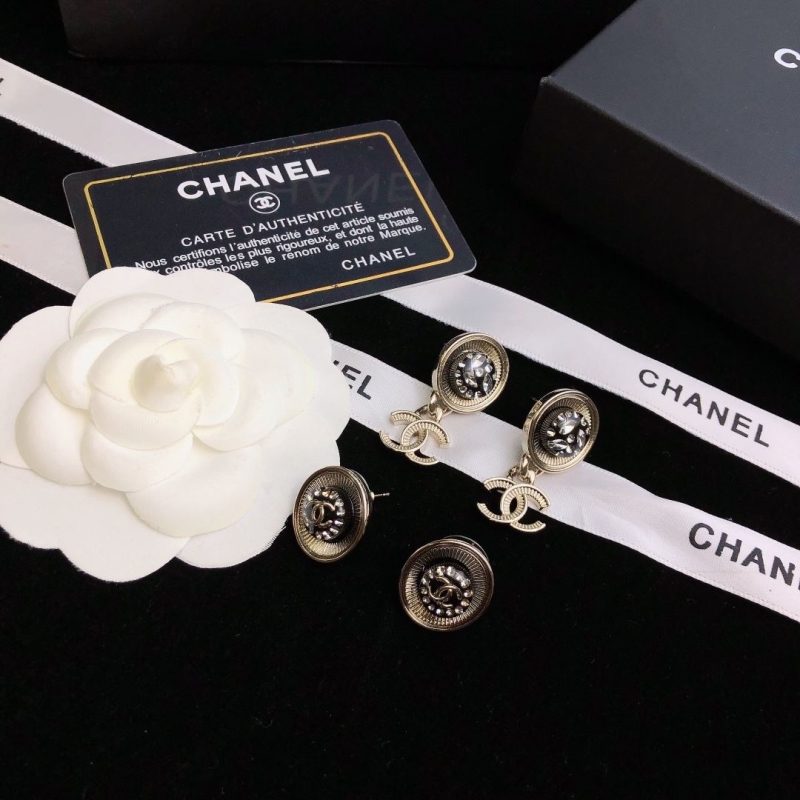 Ch**el earrings